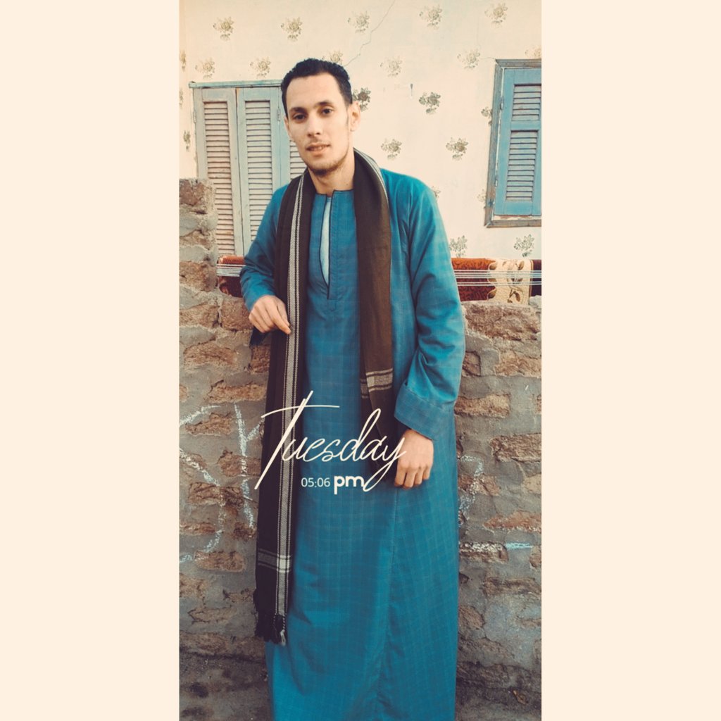 المتشائم هو اللي بيشوف الحياة كلها خوازيق انما المتفائل بقى هو اللي بيلبسها .