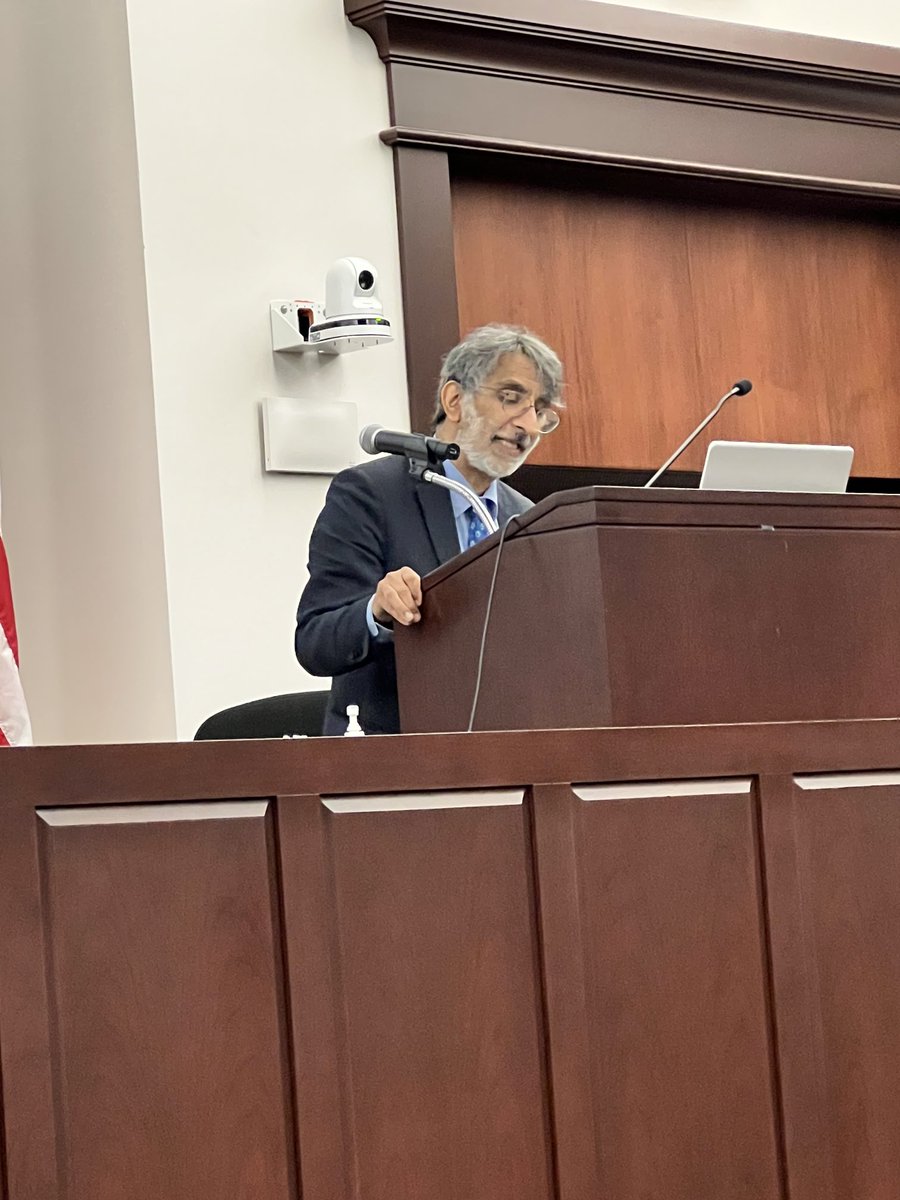 A constitutional lecture by Yale professor ⁦<a href="/amaricas_const/">Amarica's Constitution</a>⁩ Akhil Amar. That’s what’s going on at ⁦<a href="/NJICLE/">NJICLE</a>⁩ ⁦<a href="/NJStateBar/">NJ State Bar Assn</a>⁩