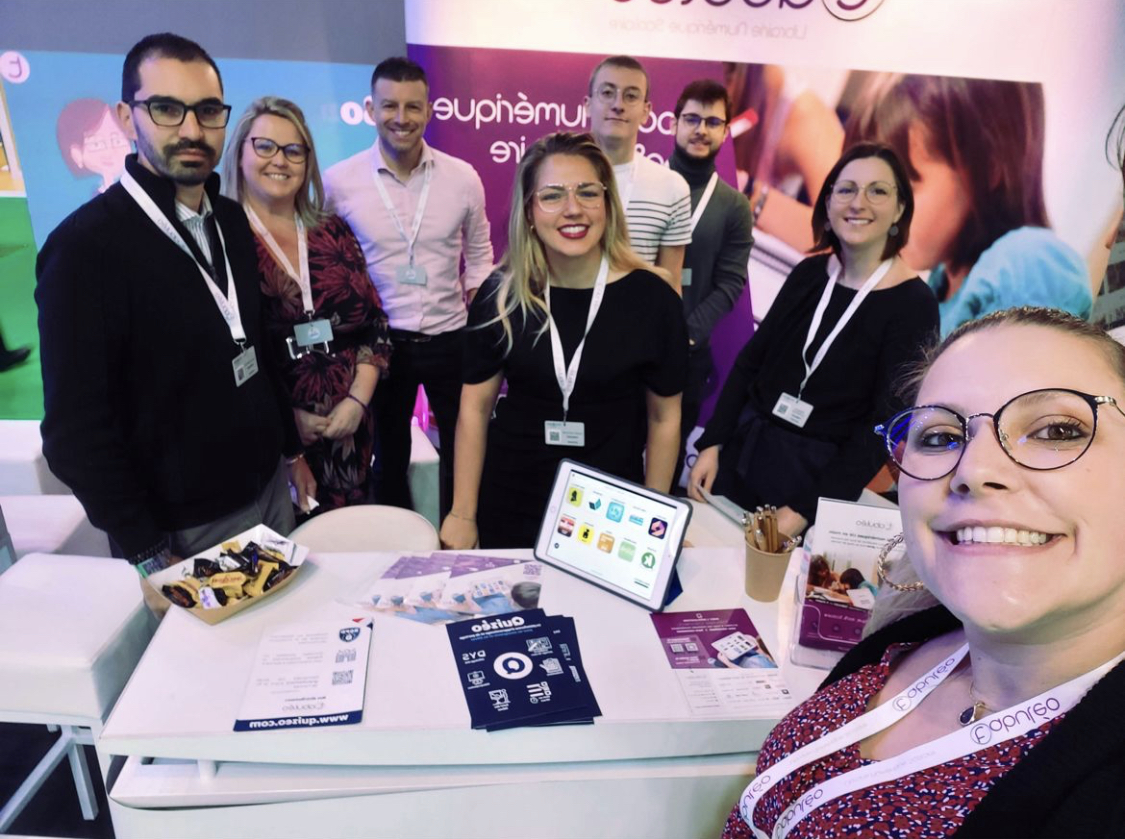 tabuleo_fr's tweet photo. ⎮ Bilan Educatech 2022 ⎮

La fin du salon a sonné depuis vendredi soir déjà !

Ce qu'il en ressort ❓

Une bonne partie de la team était présente sur notre stand pour échanger avec vous autour des manuels numériques.

Merci aux intervenants et aux organisateurs @educatechexpo https://t.co/imOj98rjRt