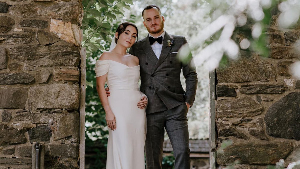EnzoCustom's tweet photo. You can never go wrong with a classic gray suit and a bow tie. 

Visit https://t.co/DnAK5Jxt11 to learn more https://t.co/pRkC9XM4LU