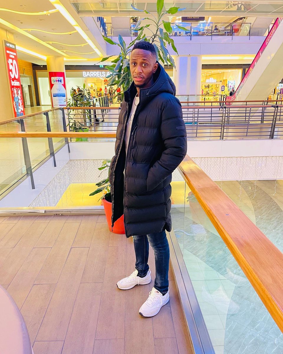 Khalifa Jabbie 🇸🇱 tweet media