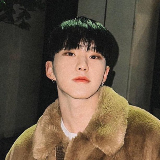 fthosh's tweet photo. his face 😾 so pretty https://t.co/TJxwHSyFT0