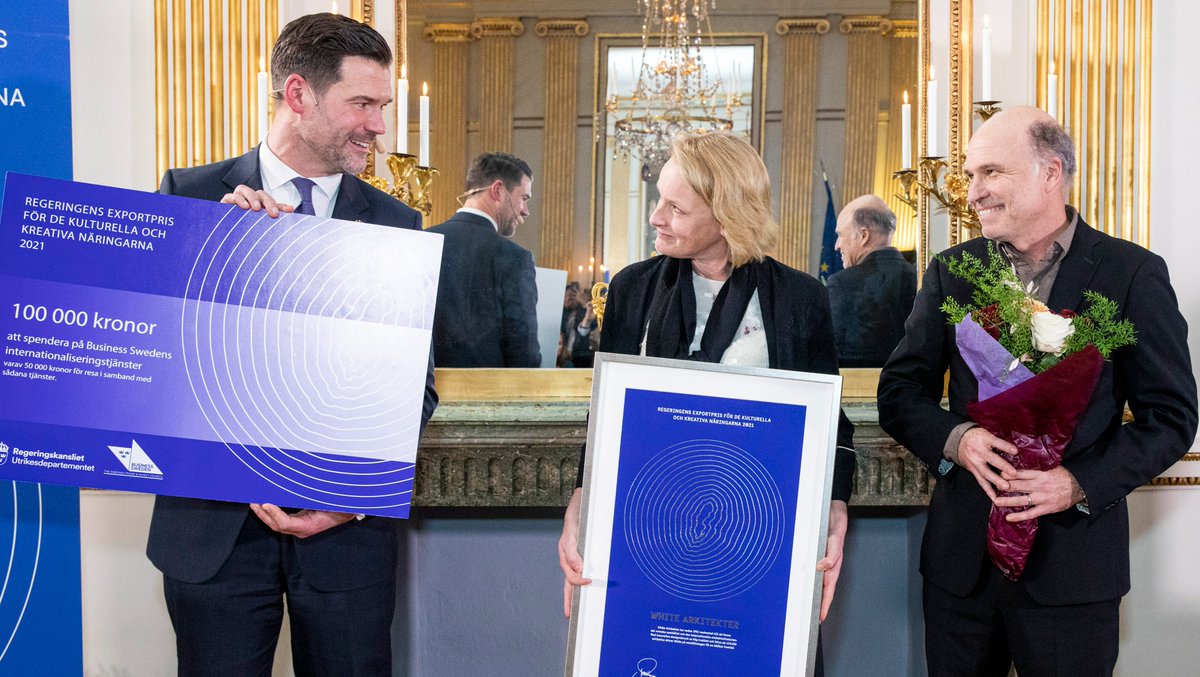 Grattis till @whitearkitekter som vinner regeringens exportpris för de kulturella och kreativa näringarna 2021! White visar hur svenska kreativa företag, med innovativ design, driver omställningen för en hållbar framtid. Läs mer: bit.ly/3VDnhZ6