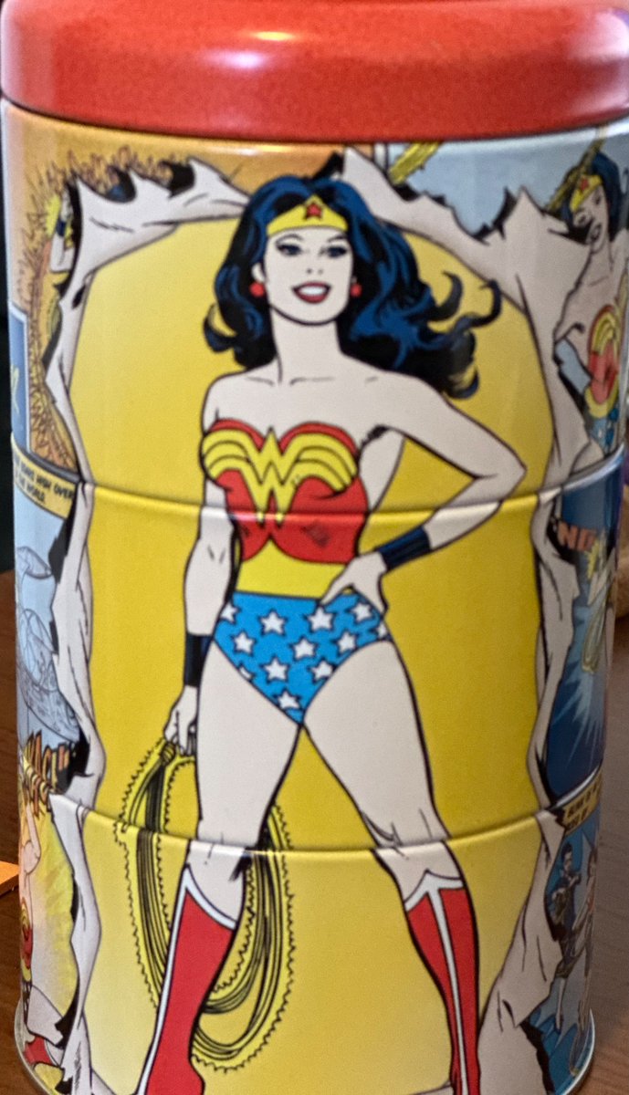 Geezmo12's tweet photo. @RealLyndaCarter My paper clip container. https://t.co/nB1delVpDo