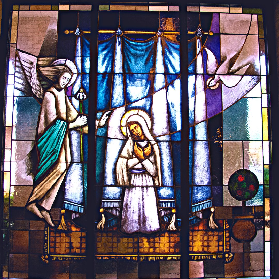 It's taken <a href="/IgnatiusMartyr/">St. Ignatius Martyr Catholic Church</a> 54 years to complete the panels in their church, but the day finally arrived and they have ten new stained glass panels adorning the church. #catholicspirit

Read more about this decades-long effort: austindiocese.news/windows-heart-…