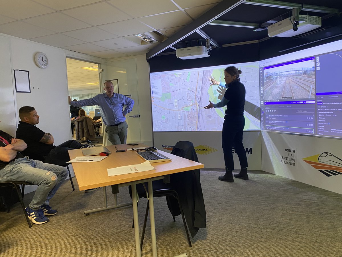 1bigcircle's tweet photo. Great to be back at the SRSA Bristol Parkway Depot with the South Rail Systems Alliance (SRSA) and @Missionroomltd to continue collaboration, showcase our AIVR system, and share upcoming developments.
#railcollaboration #railinnovation #railtechnology #AIVR https://t.co/CmGa6E5Zkh