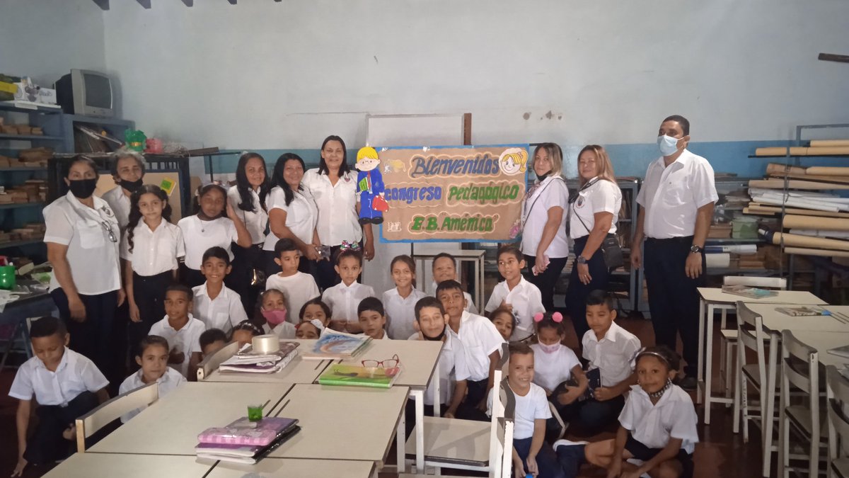 JEMP1805's tweet photo. Personal Fundabit apoyando en el Congreso pedagógico en la EB AMERICA en Calabozo Guárico,para una educación de calidad y reflexiva  @NaslyNd @_LaAvanzadora @fundabitguaric2 @Municipio2 @RiveroJilberto2 @leivi24 https://t.co/vMoxrKTfng