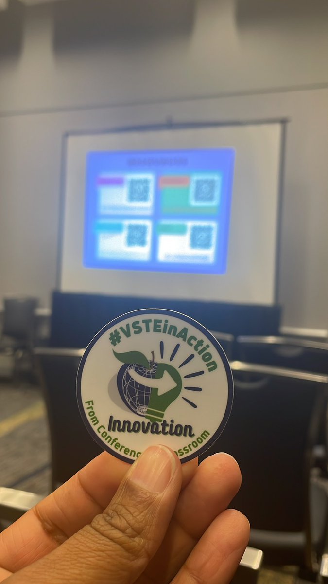 ScottieITRT's tweet photo. Awesome Blended Instructions session with Emily! Thanks! #VSTEinAction https://t.co/DTIMsu7A49
