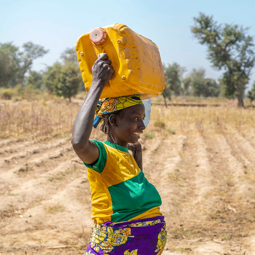 GenerosityGloba's tweet photo. Your monthly gift of $10 enables millions of women like Esther &amp; Joy to access clean water near their communities, rather than having to walk hours in search of water. 
Join our ⭕TODAY to become a monthly partner by visiting https://t.co/iTqBCGw5lW 
#GenerosityGlobal #CleanWater https://t.co/c8p54ZI3UR