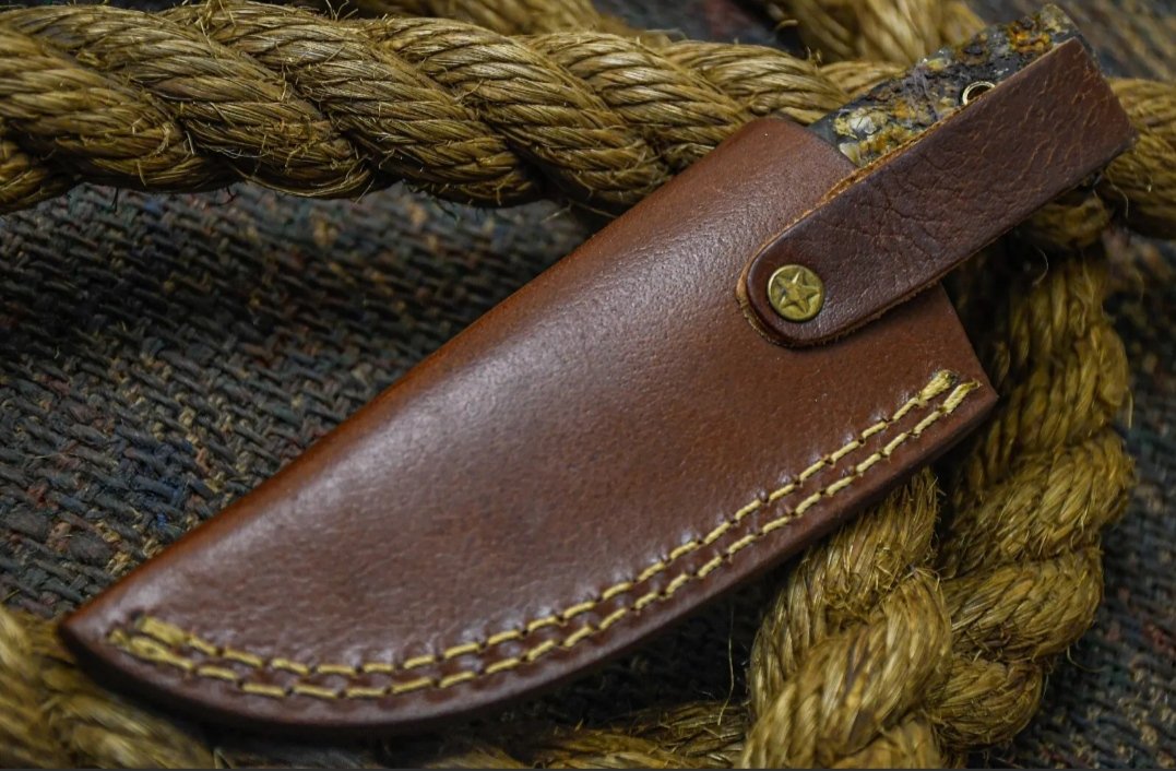 OScreaterz's tweet photo. DAMASCUS STEEL  HUNTING SKINNING KNIFE.                                           
WhatsApp:
03096252902

Feel free to contact.
Also accept bulk quantity order.                    #knife #forge #Steve #knifeshop #dailylook #outdoors #knifemaker #knifecollection #knifesalesdaily. https://t.co/nbkyVDDf4W
