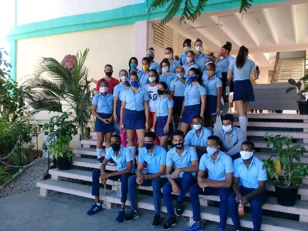 Felicidades a todos los estudiantes de la FEEM en su 52 aniversario. Los estudiantes son el baluarte de la Revolución.#Cuba #CubaFEEM.