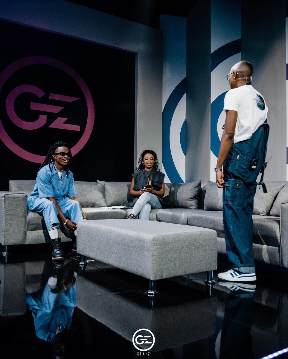 Gen_ZSA's tweet photo. In this life of hustling be a LESSONAIRE so you can stand a chance to be a MILLIONAIRE. ✍🏾💸💰

A big shoutout to @zango_kubheka for joining us on the panel &amp; sharing his knowledge for the young hustlers. 

#GenZSA #ChannelO #music #lifestyle #fashion #money https://t.co/0vHGpdKcJf