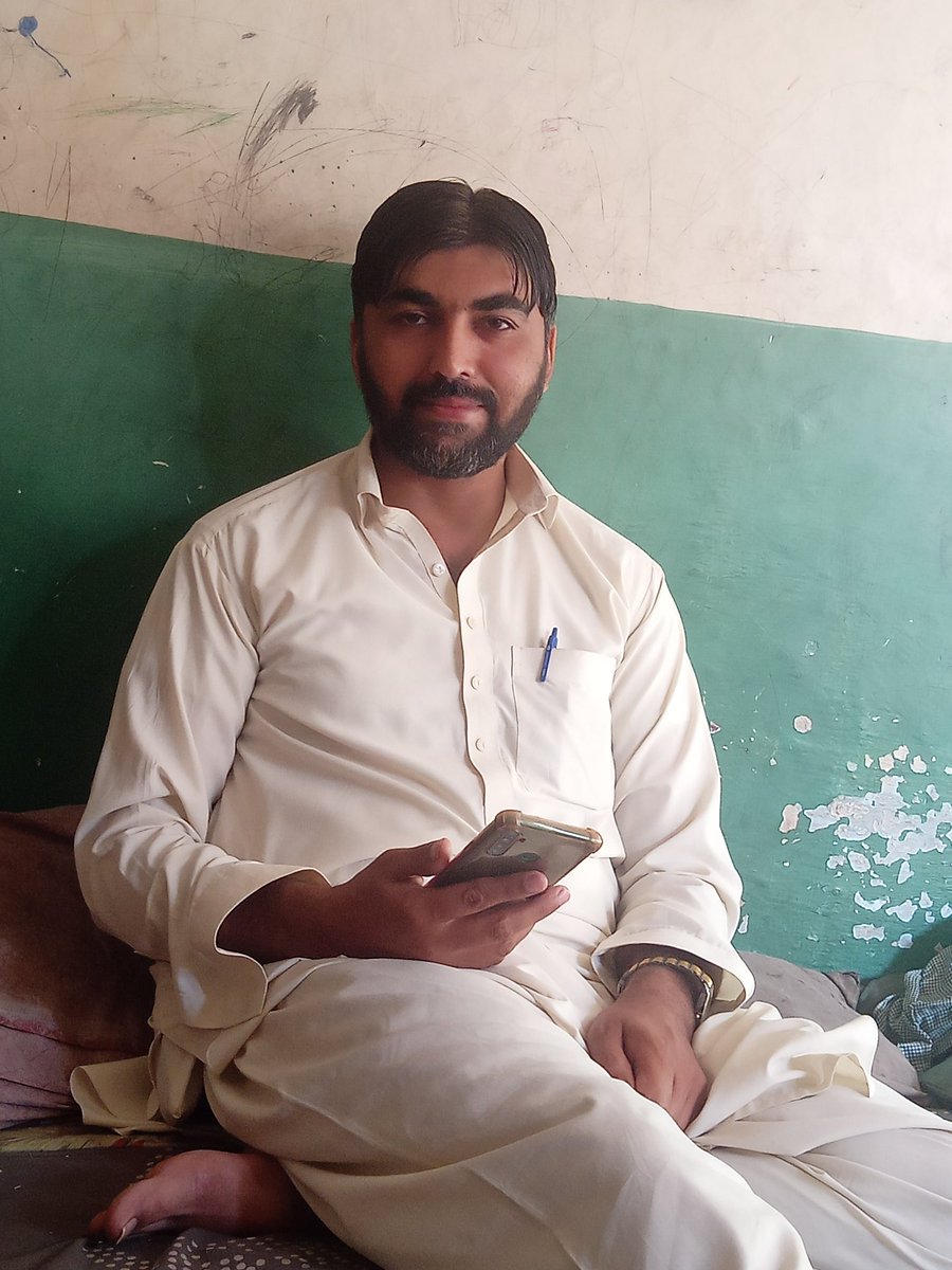 JobMcqs's tweet photo. بڑی مدت میں سیکھا ہے ہنر یہ کامیابی کا،
لگا لیتے ہیں، ہوتا ہے جہاں درکار جو چہرہ۔ https://t.co/iMmZe2oqpq