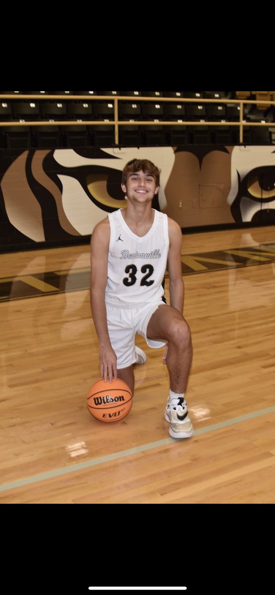 Bentonville Basketball (@wearebville) on Twitter photo Happy Birthday to 2025 <a href="/kamran_akbarr/">Kamran Akbar</a>!!! Hope it’s a great day with friends and family!!! Happy Birthday to 2025 <a href="/kamran_akbarr/">Kamran Akbar</a>!!! Hope it’s a great day with friends and family!!!