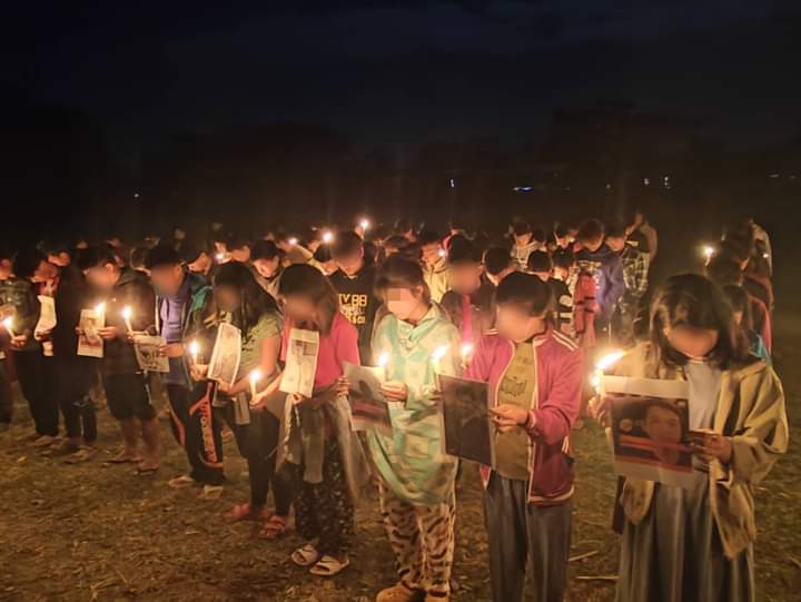 miN13700's tweet photo. The main strike protesters &amp; residents in Sagaing's #Kalay township held 668-day anti-coup protest today by paying tribute to 2 fallen PDF-Kalay comrades &amp; showing their solidarity with 7 Dagon University Students.

#StopExecutingOurStudents
#2022Dec6Coup
#WhatsHappeninglnMyanmar https://t.co/5bTtUZ8usz
