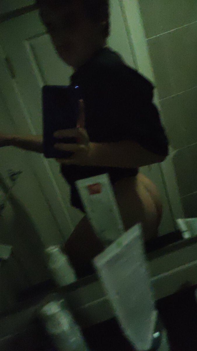 P22Kole's tweet photo. Yokmu kölesi yapmak ayaklarını dilimle temizlememi isteyen sahipleri @gayarabul @turkiyegayilan #slave #kolepasif #kole #twink #hardsex #domination #footfetish #izmircd #izmirpasif #konyacd #konyapasif https://t.co/ocZH92Dd1L