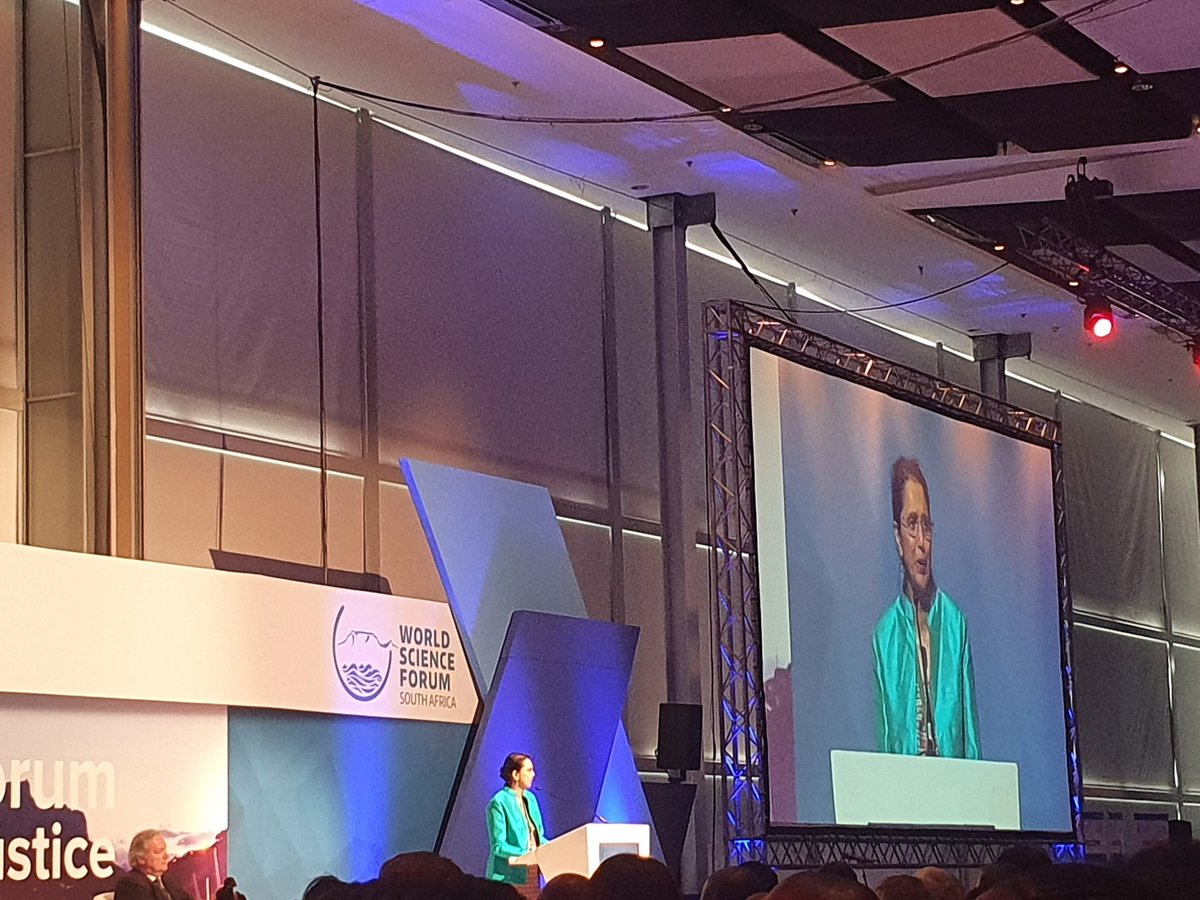 WorldSPEEDorg's tweet photo. "Science can work for social justice as long as solutions are tailored to local communities" 👏

-Shamila Nair-Bedouele from @UNESCO 

#Youth #WomenInSTEM #WorldScienceForum https://t.co/AM3KV0Prjq