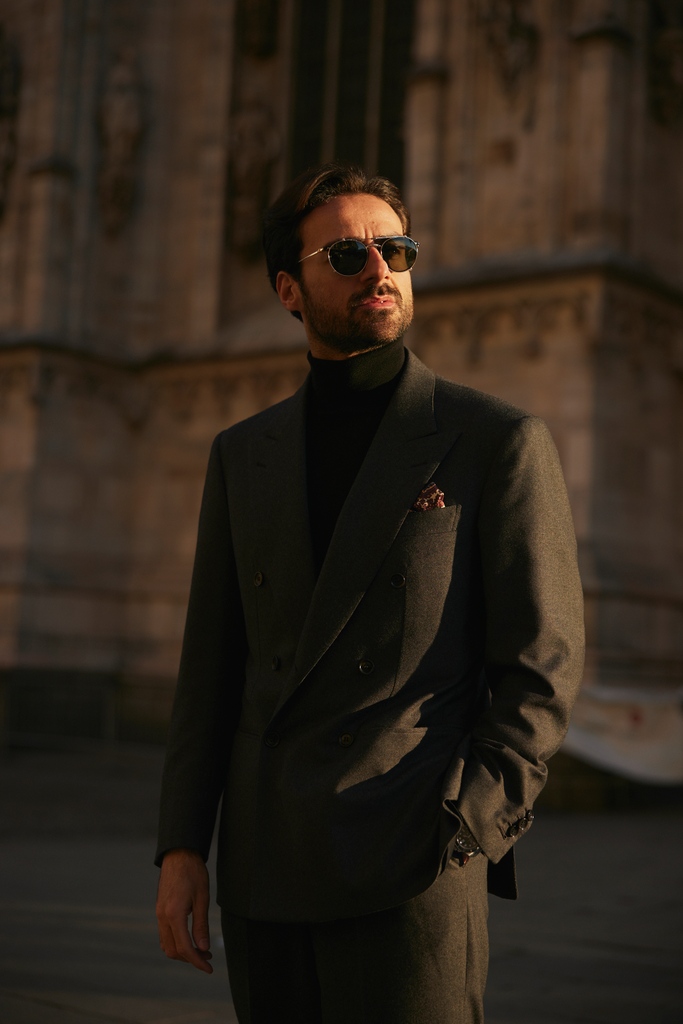 Catching some late afternoon sun wearing our timeless Pacifica with Clip-on 😎 ⁠

Get yours at: christopher-cloos.com