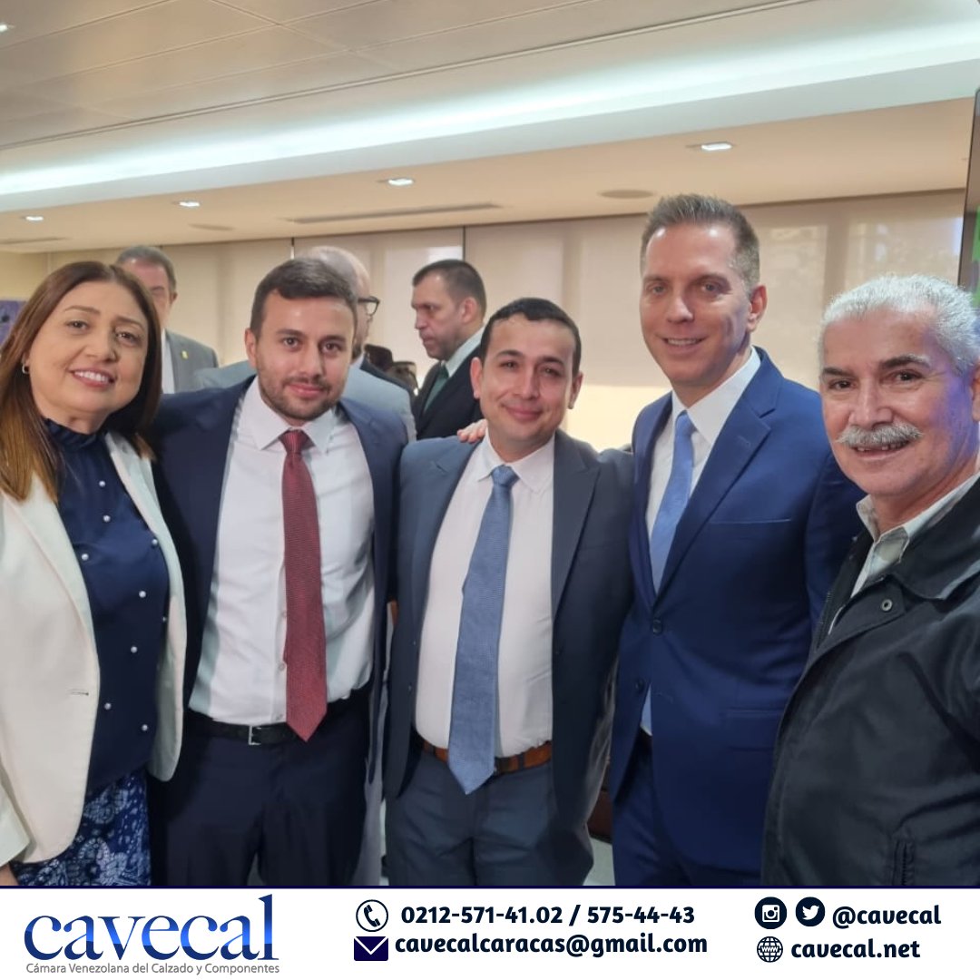 cavecal's tweet photo. Presentes en el evento Perspectivas Económicas del 2023, organizado por @conindustria_ve  y celebrado en la Asociación Bancaria de Venezuela. https://t.co/MM96JarCiD
