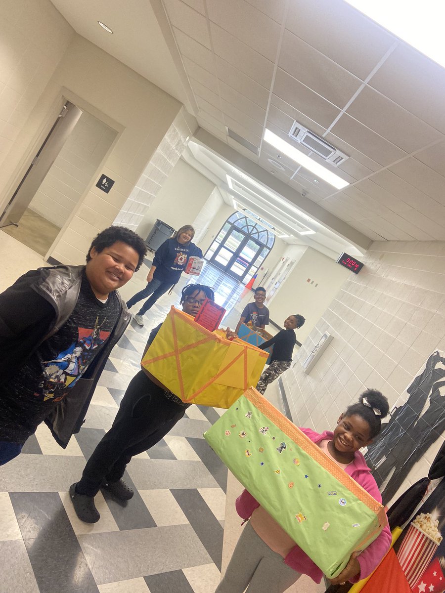 Mrs.Shell tweet media