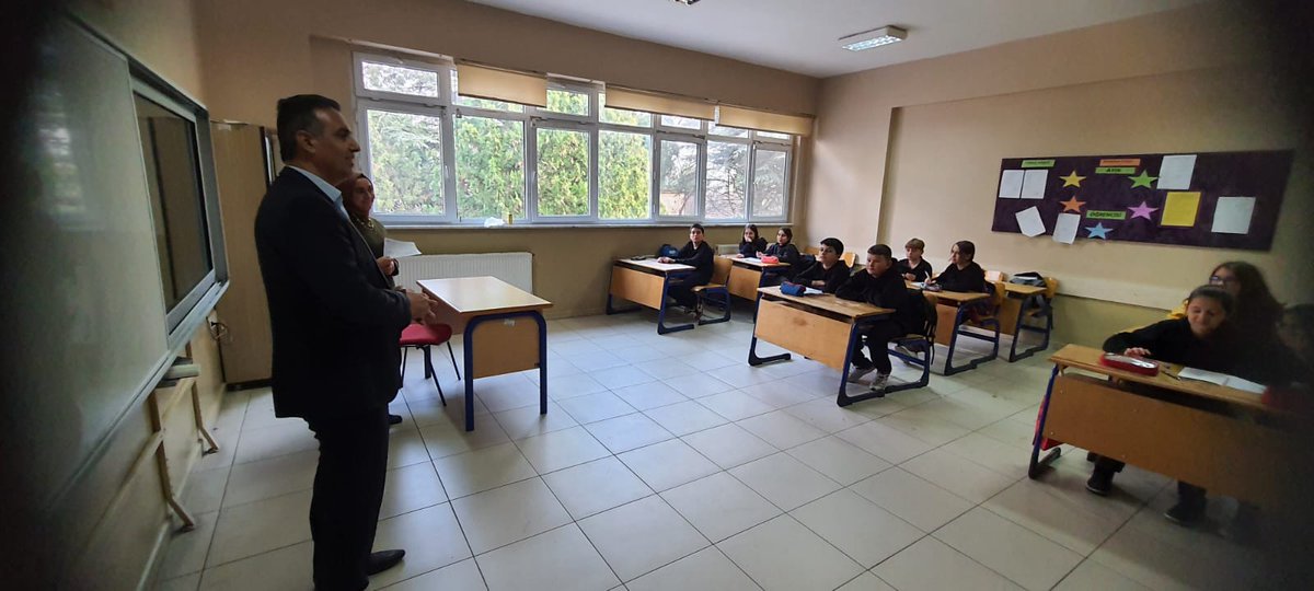 Osmangazi_MEM's tweet photo. İlçe Milli Eğitim Şube Müdürü M.Faysal Kayan başkanlığında İlçemiz okullarında yürütülen Destekleme ve Yetiştirme Kursları'nın denetimleri yapıldı.

@tcmeb @serkangur_bursa @Ali_Partal @GurhanCokgezer @MFaysalKAYAN https://t.co/QyEYHxChgf