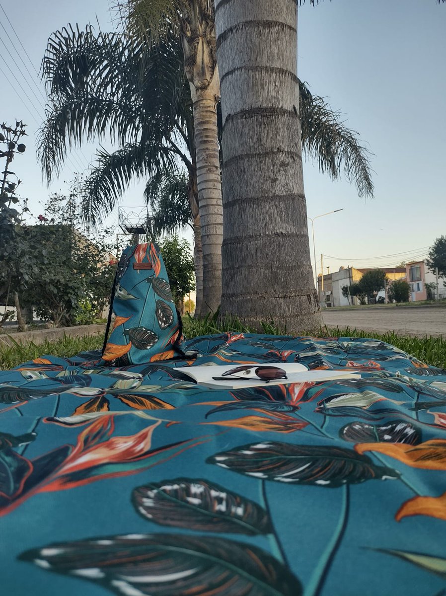 LONITAS PLAYERAS CON BOLSITO A TONO O ALMOHADITA. 
SON RECTANGULARES EN MEDIDAS 1.50 POR 80 DE ANCHO Y 1.50 POR 1 MT DE ANCHO. APROVECHA Y PEDI LA TUYA! ⛱️☀️🧉 <a href="/VivireNuevaCba/">VivirenNuevaCórdoba®</a> @en_guemes <a href="/NuevaCbaVENDE/">VivirEnNuevaCordobaVENDE</a> <a href="/vivirenaltacba_/">Vivir en Alta Córdoba</a> <a href="/VivirEnNuevaCba/">Vivir en Nueva Cba</a> <a href="/VivirenP/">VivirenGralPaz</a>