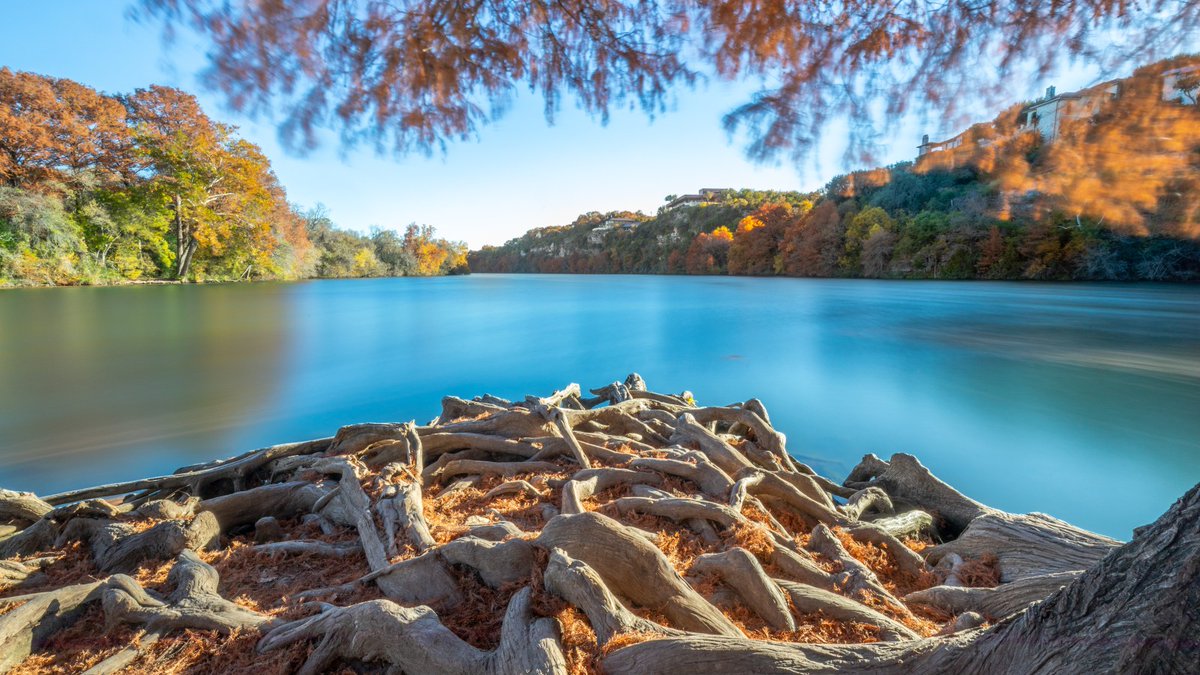 Photos: Fall foliage spotted in Central Texas. kxan.com/weather/weathe…