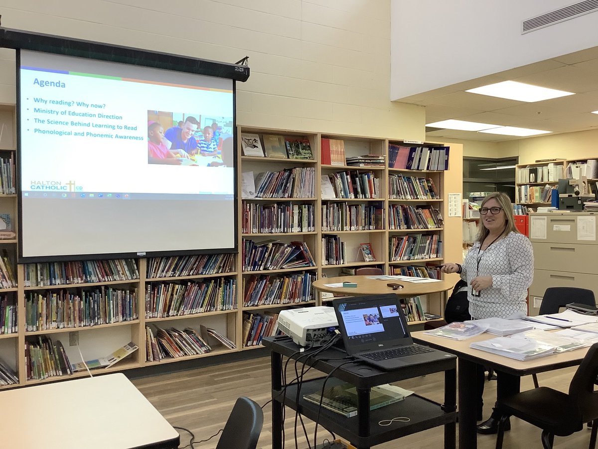 fiesserm's tweet photo. I am really enjoying my wonderful LeafLeaf Workshop with @DiFrusciaD today! We are learning so much about the wonderful reading resources in our school this year! #HCDSBliteracy #HCDSBlearns @HCDSB https://t.co/m8CmPFMJwH