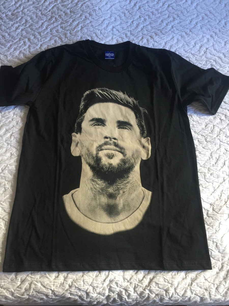 Este es un llamado a la solidaridad. El domingo se perdió esta remera en el club Palos Verdes. No es una remera más, es la remera cábala con la que mi cuñado vio todos los partidos que Argentina ganó. La necesita antes del viernes a las 16hs.
