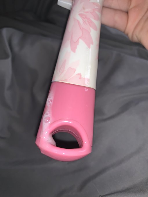 will you brush my hair with my cum on it please, baby? https://t.co/e589ppSM3u