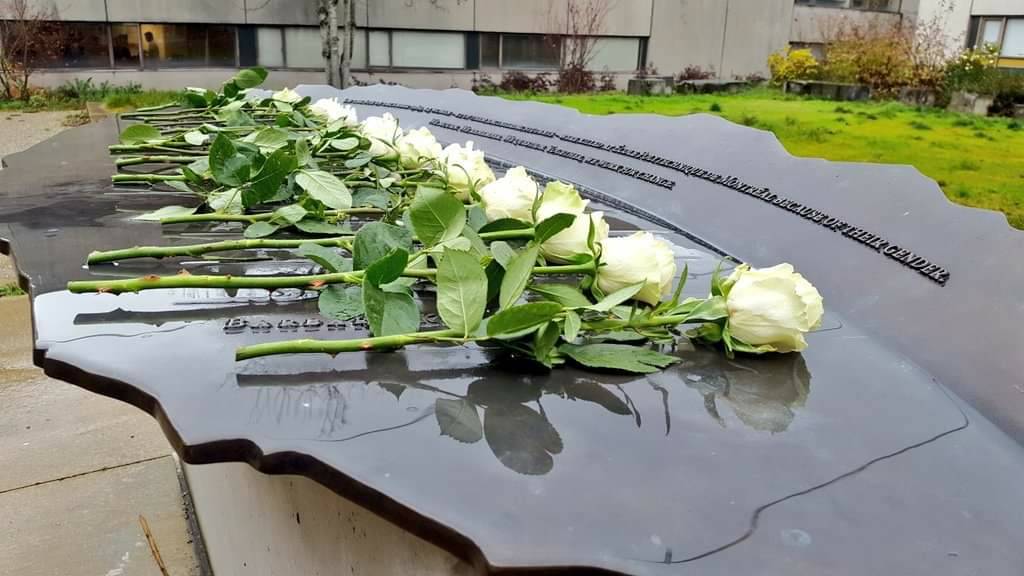 BowinnMa's tweet photo. Geneviève Bergeron
Hélène Colgan
Nathalie Croteau
Barbara Daigneault
Anne-Marie Edward
Maud Haviernick
Maryse Laganière
Maryse Leclair
Anne-Marie Lemay
Sonia Pelletier
Michèle Richard
Annie St-Arneault
Annie Turcotte
Barbara Klucznik-Widajewicz https://t.co/iEyUDi90Ds