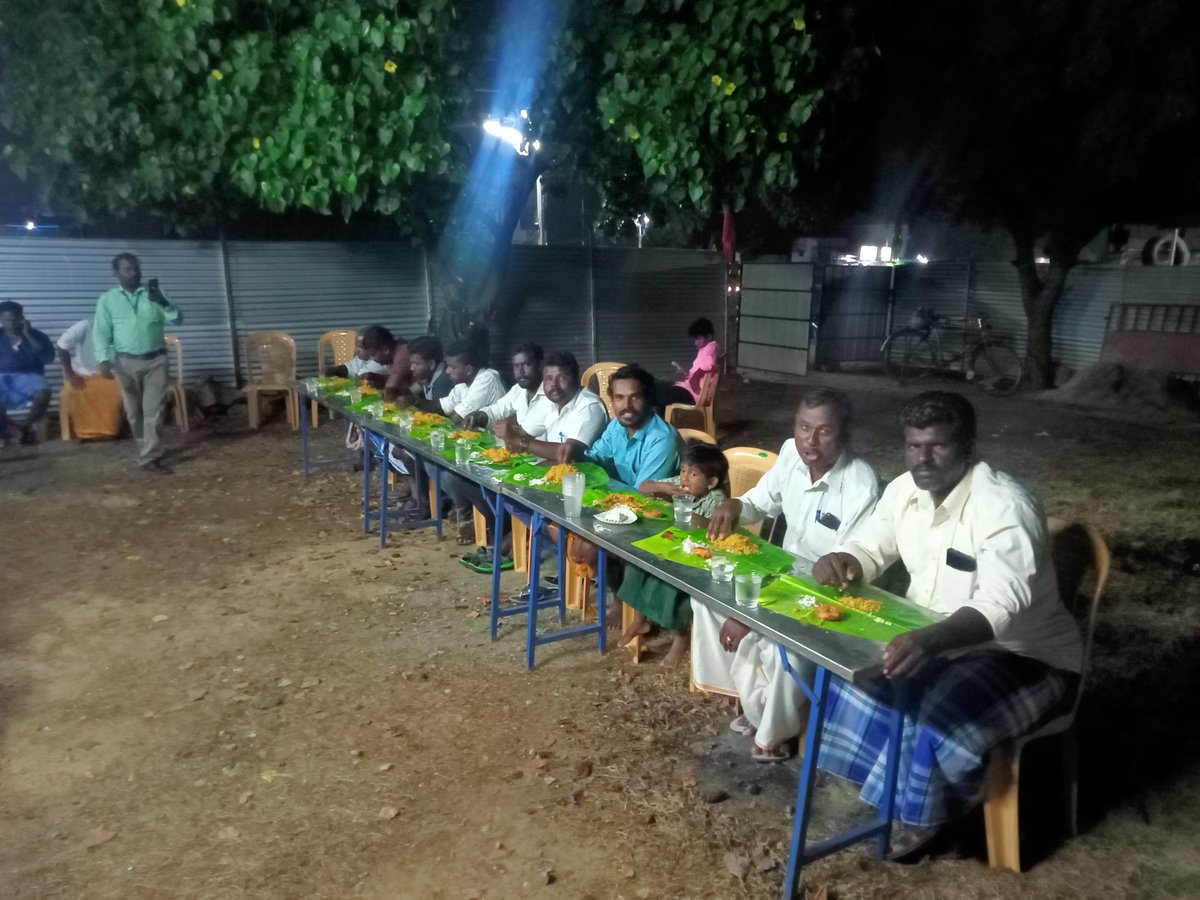 niseevasan's tweet photo. கருங்குளம் வடக்கு ஒன்றியத்தின் பட்டி தொட்டி எங்கும் பாரதிய ஜனதா கட்சியின் உறுப்பினர்களை அரவணைத்து கட்சியின் வளர்ச்சிக்கு தன்னையே அர்ப்பணித்த மாமனிதர் தூத்துக்குடி வடக்கு மாவட்ட செயலாளர் R. செந்தில்குமார் (எ) பிரபு https://t.co/VqPcOqN0LL அவர்களுக்கு இனிய பிறந்தநாள் வாழ்த்துக்கள். https://t.co/ZrGhCd1Qrx