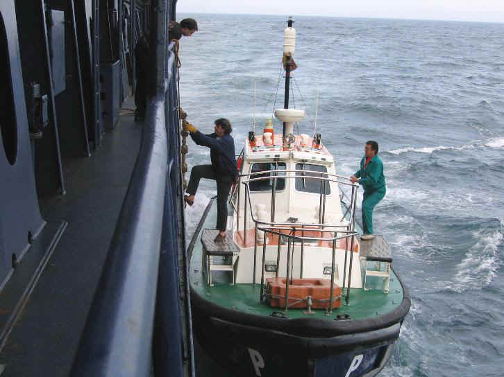 CruiseJipe's tweet photo. A #maritimepilot, #marinepilot, #harborpilot, #portpilot, #shippilot, or simply #pilot, is a mariner who maneuvers ships through dangerous or congested waters, such as harbors or river mouths. https://t.co/2LfQ9fAl0R