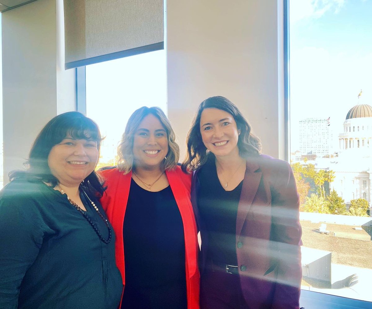 katemaeder's tweet image. We’re so proud of @CarolineMenjiv3 and the expansion of California’s LGBTQ Legislative Caucus! #getitgetitgetit

@eqca @VictoryFund