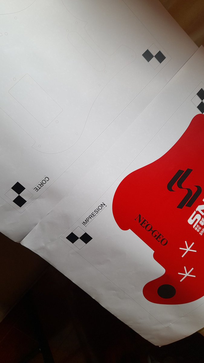 jueGAME's tweet image. . . . An easy mod to my guitar. . . Last steps. . .
#guitarmod
#pickguard
#neogeo
#snk
#neogeomod