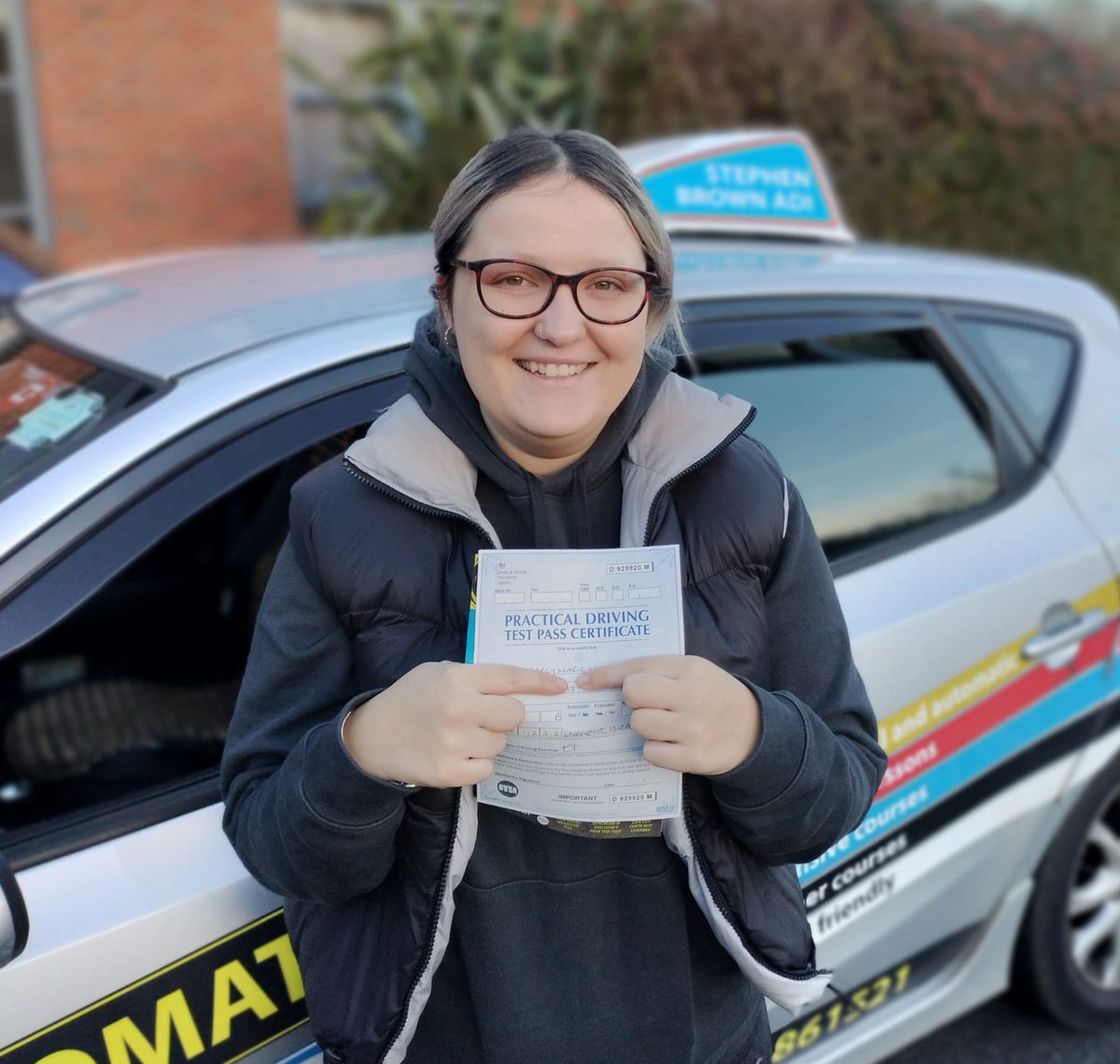 arrowdriving's tweet photo. Congratulations to Darcy Whitham on passing her driving test first time today on the island of Wight https://t.co/JPF2AAwkDC