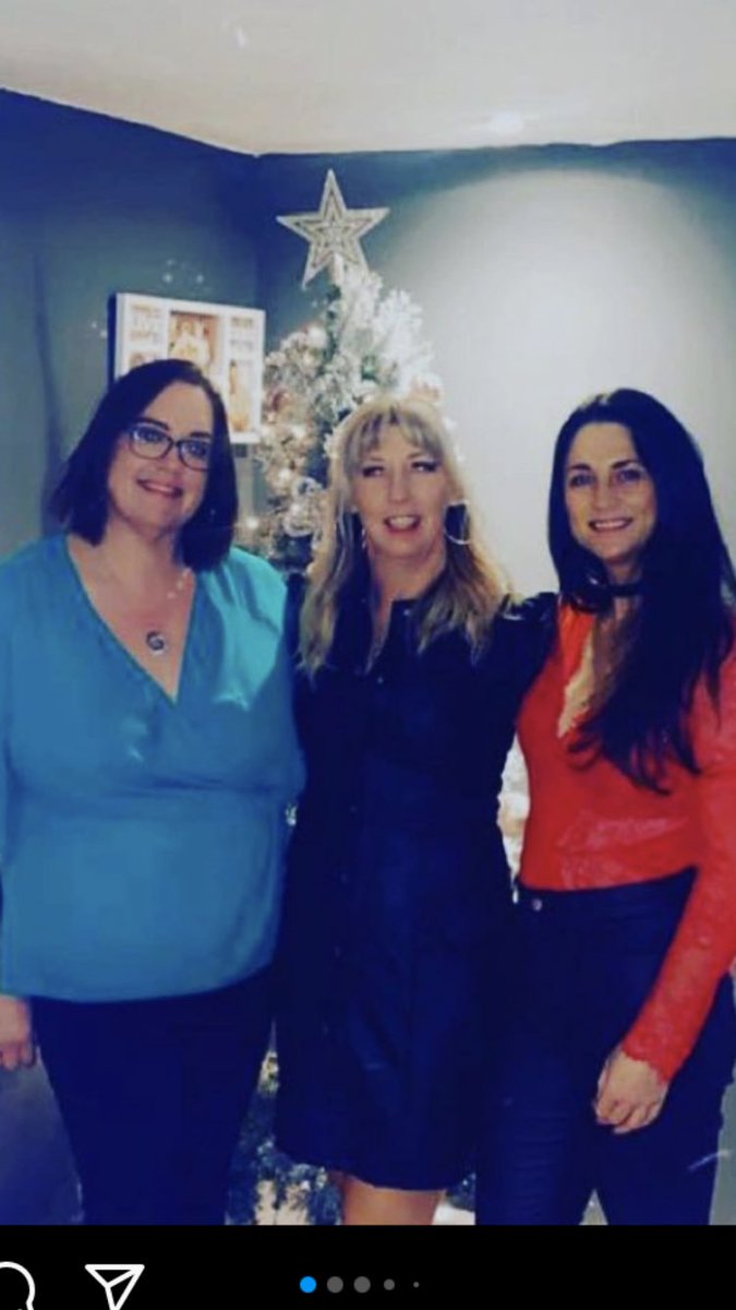 SallyKemp76's tweet photo. Bit late but enjoyed Saturday start the Christmas celebrations 🎄🎅🏻🥂💋 https://t.co/AoGmmbWbYM