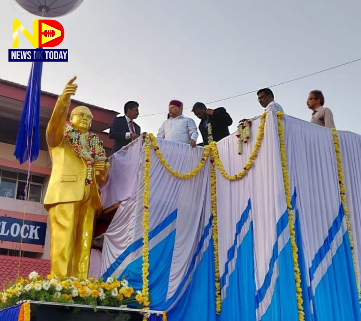 today_dk's tweet photo. ಮಂಗಳೂರು ವಿವಿಯಲ್ಲಿ ಡಾ. ಬಿ.ಆರ್. ಅಂಬೇಡ್ಕರ್ ಅವರ ಪ್ರತಿಮೆ ಲೋಕಾರ್ಪಣೆ ಮಾಡಿದ ರಾಜ್ಯಪಾಲ
#newsdktoday #todaydk https://t.co/O14tKnUkzO