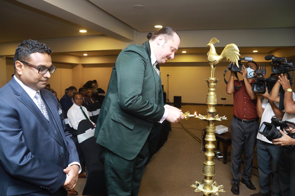 ZengateGlobal's tweet image. The #zenGate Sri Lanka launch event went fantastic

We were joined by over a 100 commodity creators, MSME owners as well as the honorable Minister of Plantations &amp;amp; the chairmen of the Sri Lanka Tea Board &amp;amp; the Factory Owners Association

#Ergo commercial adoption incoming