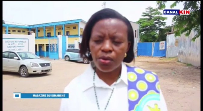 PartiUce's tweet photo. Marche pour soutenir les FARDC : le parti politique UCE et FONDAPRO, Valablement représenté par l'autorité morale Madame Chantal MAWAZO Ndyanabo. https://t.co/gQk2cPs0Si
