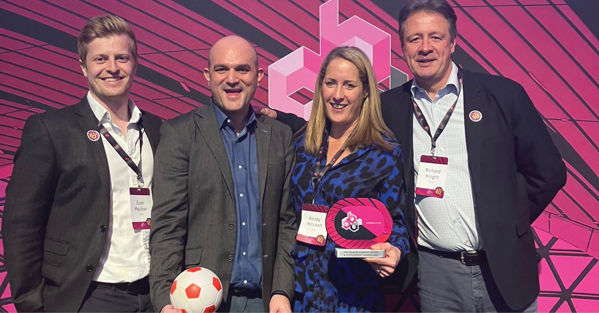 HOKLondon's tweet image. Our #HOKLondon team had the honour of picking up the award on behalf of @HOKNetwork's offices in San Francisco & Kansas who recently received the The Stadium Business Design & Development Award for #BestInterior & #FitOut Award 2022! #TDS22 #StadiumDesign #NewVenues #Architecture