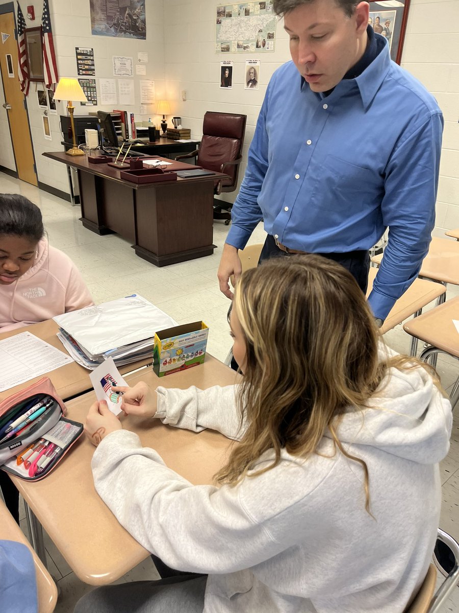 WhiteHouseMiddle tweet media