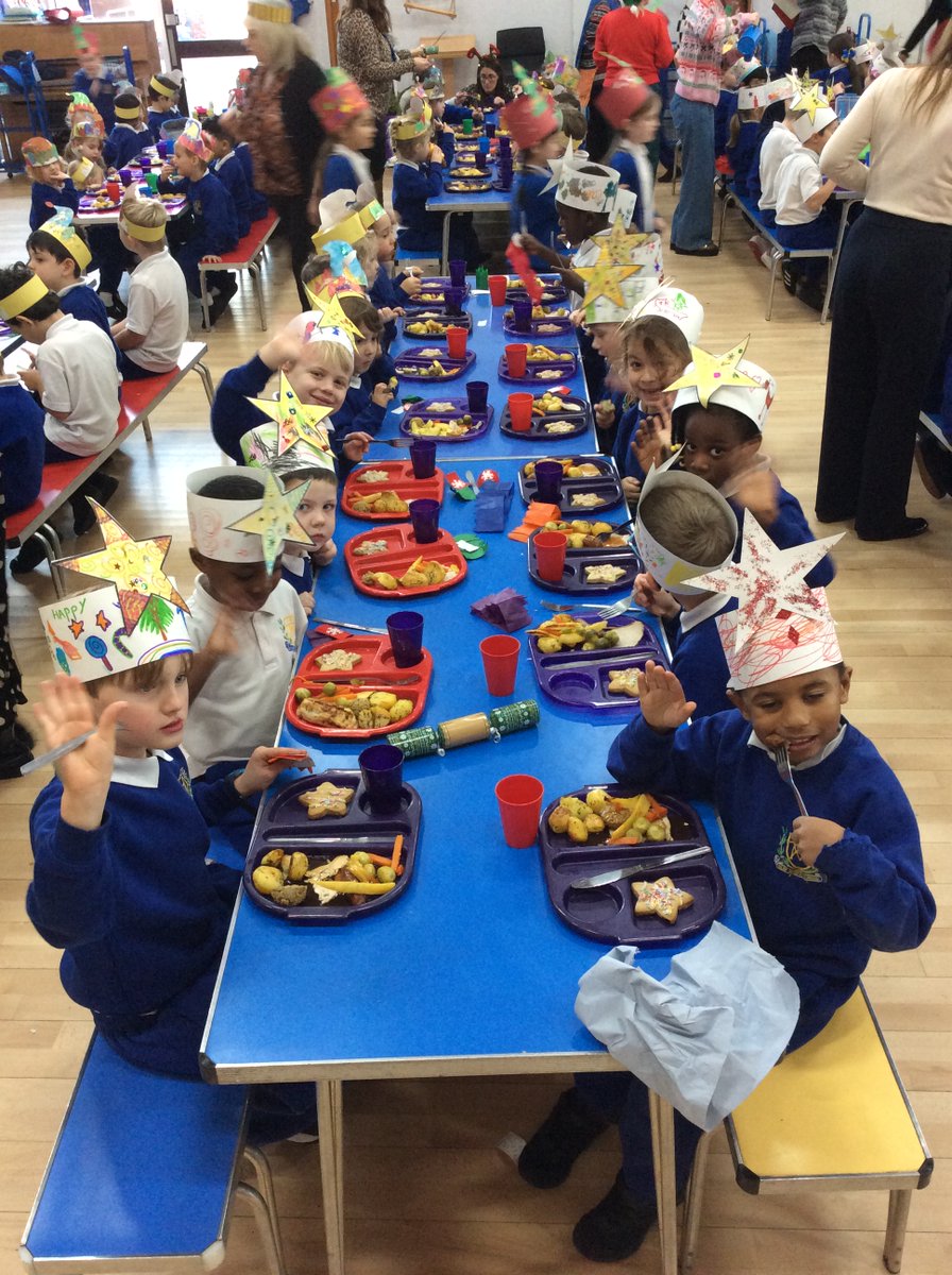 TheMarist_WB's tweet photo. Thank you to @itstwelve15  and our amazing PTA for a fabulous Christmas lunch today! https://t.co/iXAgqAgXm9