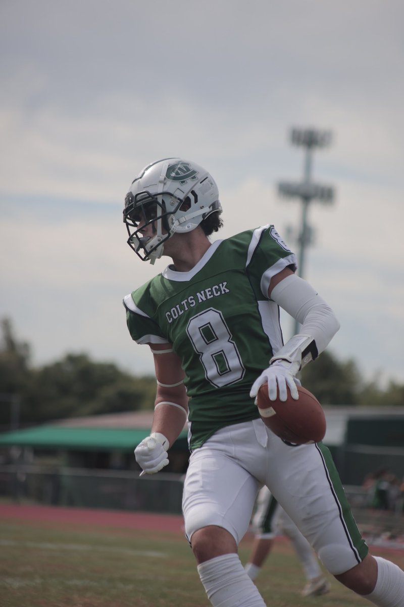 mattcelli17's tweet photo. Thankful to be named First Team All-Division! Congratulations to all my brothers who were also named All-Division!! @CNcougarfb @APPSportsDesk https://t.co/u8lsag3Eql