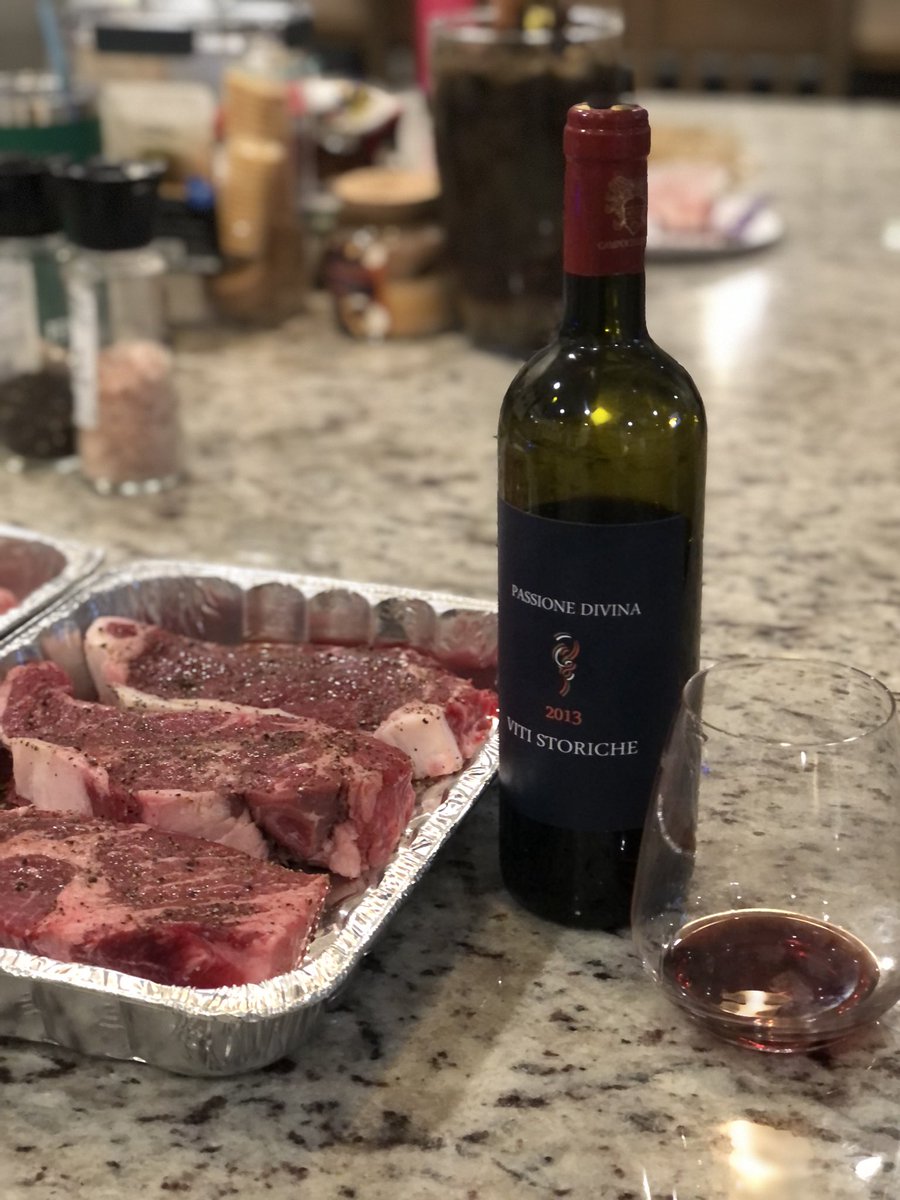 teej61's tweet photo. Had this little gem with some beautiful steaks last night. The entire Passione Divina lineup is really good. @RussellVine1981 @campochiarenti https://t.co/4X09x4UxAn