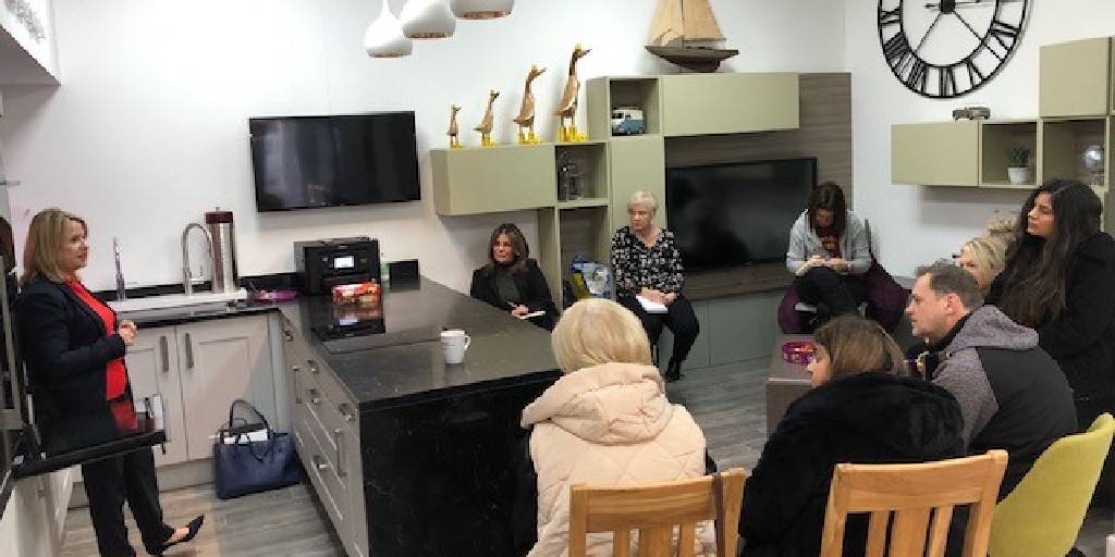 AvantiKB's tweet image. Avanti showroom staff receive product training at their Oldswinford showroom, ready for the January sale starting on 28th December 22
avantikb.co.uk

#kitchens #fittedkitchen #caple #bedroom #home #bathroom #fittedbedroom