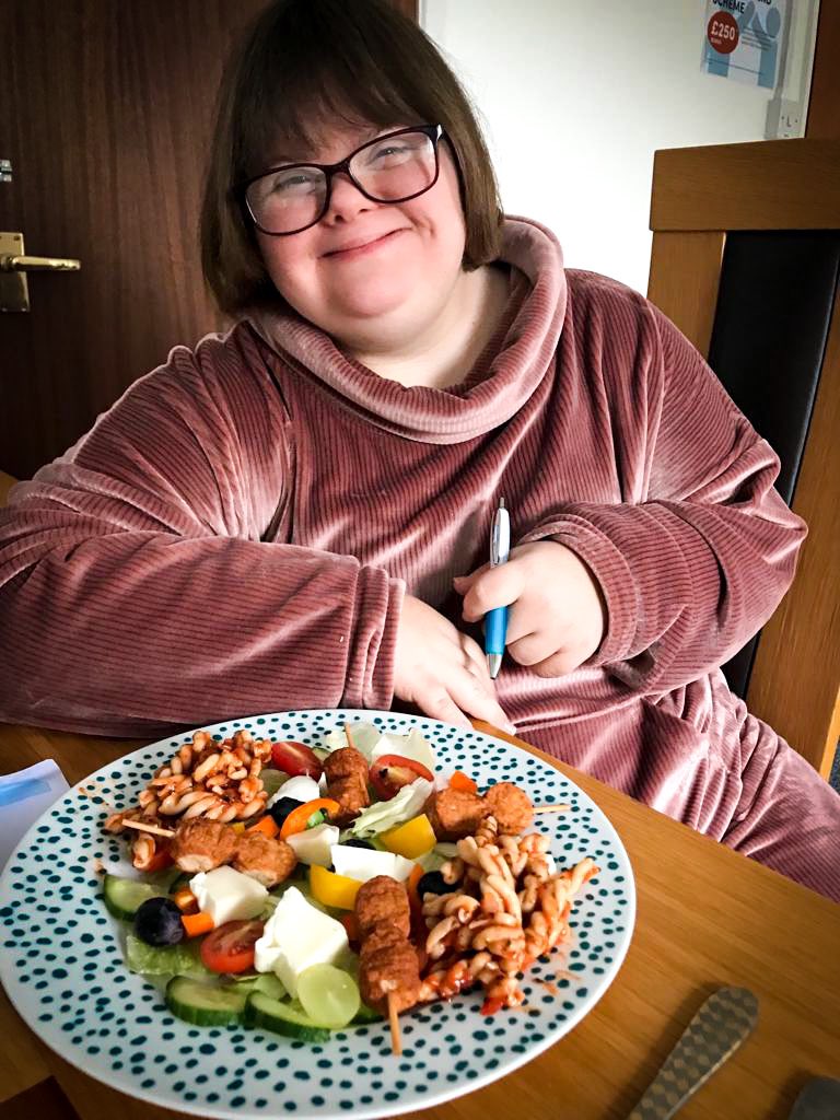 PurestSupport's tweet image. Amy has been helping out our business admin today with some admin related tasks! She even had a nice healthy lunch with Suzie after a hard mornings work in the office! 

Thank you Amy for all your help today. 

#purestsupport #opportunities #customerexperience #beuniquebeyou