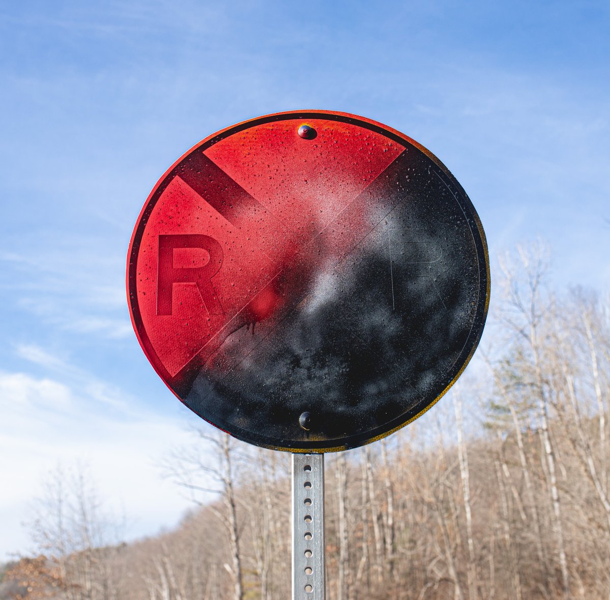 fotogosaurus's tweet photo. crossing https://t.co/pShxVuon0W #VT #Vermont #NewEngland #crossing #CrossingSign #StreetSign #InTheStreet #StreetPhoto #StreetPhotography #Graffiti #Art #GraffitiArt #statement #vandal #vandalism #colors #RRCrossing #AtTheCrossing #CrossRoads #Sigma #Canon https://t.co/EPiNec230F