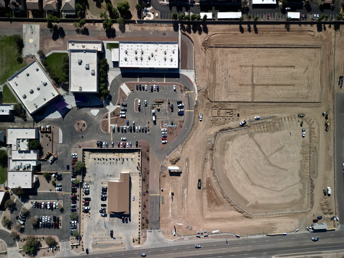 Progress is moving along at the Tolleson ESD's Arizona Desert Elementary School Sports Field Project in Tolleson, Arizona.

lloydengineers.com/news/progress-…

#TESD #Tolleson #AZDesertElementary #TollesonElementary #lloydconsultinggroup #lloydsportsandengineering #lloydengineering