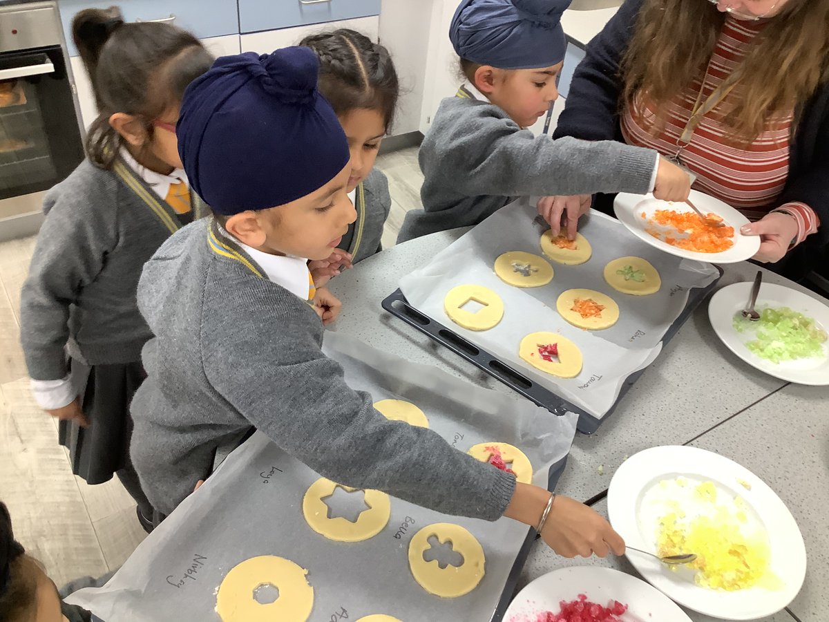 Reception at Staines Prep tweet media